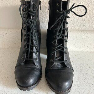 Wms Alana Black Lugged Sole Combat Boots